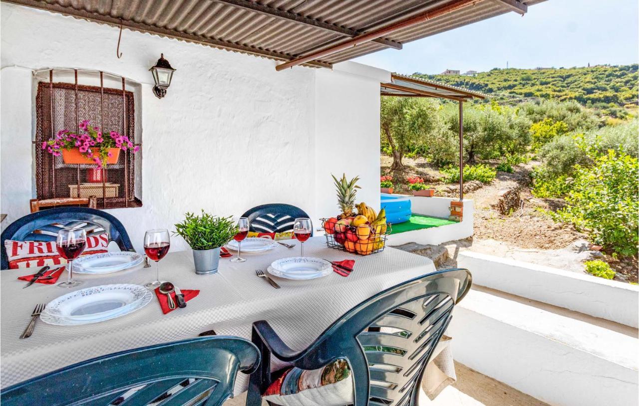 Awesome In With Swimming Pool Casa de Férias